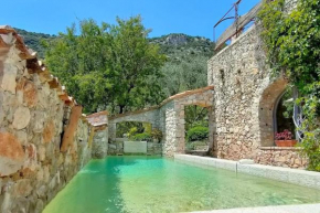 Hotels in Chateauneuf-Villevieille